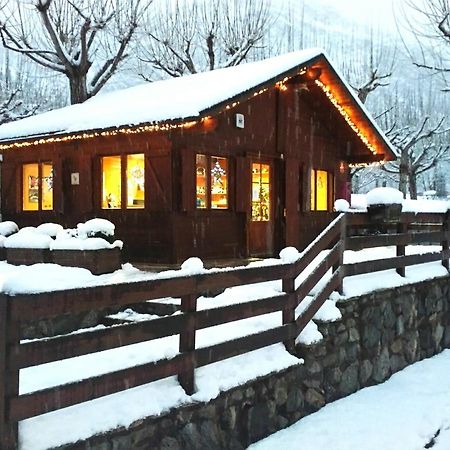 Bungalows Nou Camping La Guingueta D'Aneu Dış mekan fotoğraf