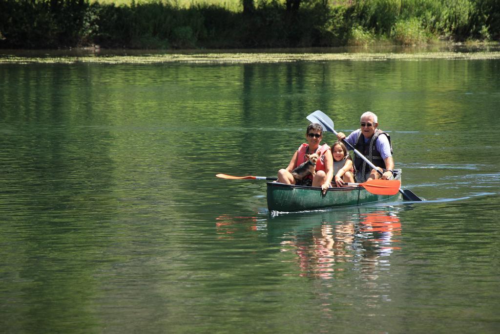 Bungalows Nou Camping La Guingueta D'Aneu Dış mekan fotoğraf
