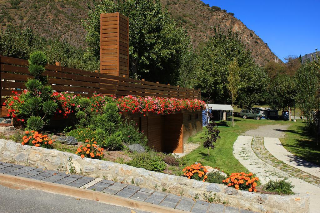 Bungalows Nou Camping La Guingueta D'Aneu Dış mekan fotoğraf