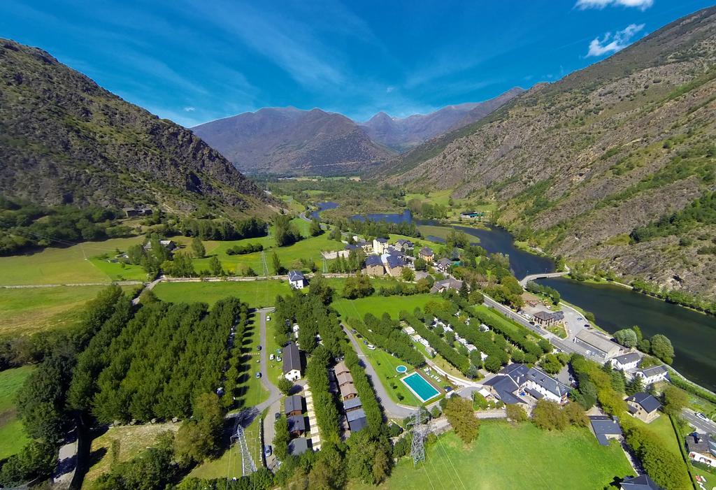 Bungalows Nou Camping La Guingueta D'Aneu Dış mekan fotoğraf