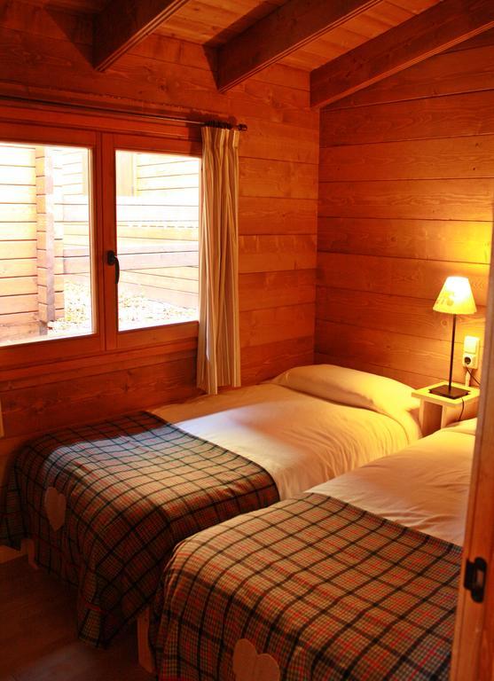 Bungalows Nou Camping La Guingueta D'Aneu Dış mekan fotoğraf