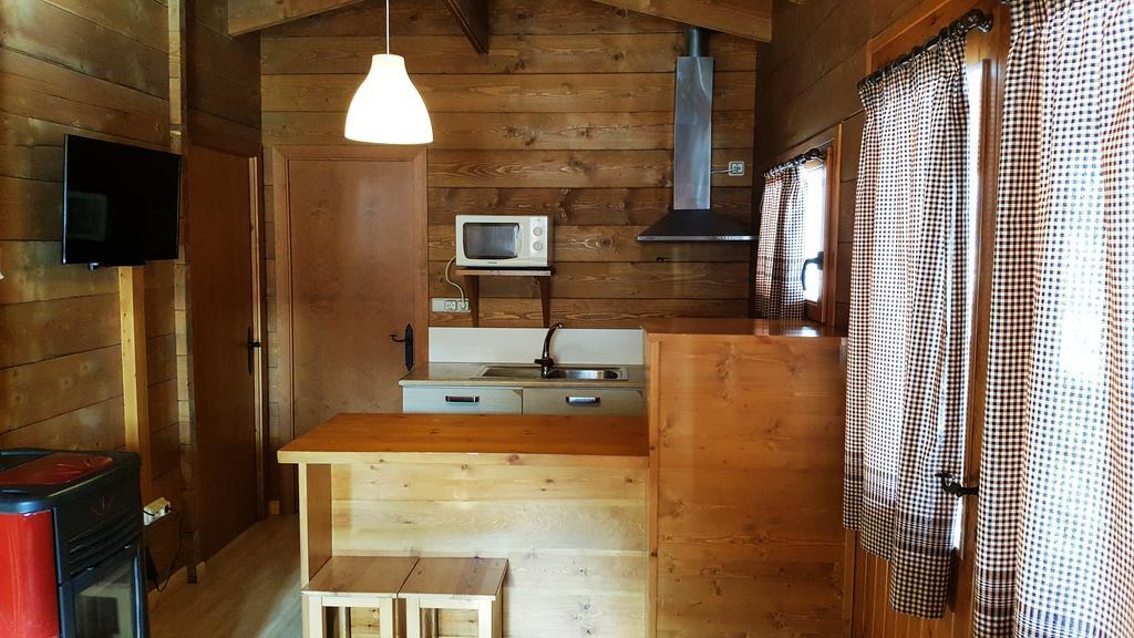 Bungalows Nou Camping La Guingueta D'Aneu Dış mekan fotoğraf