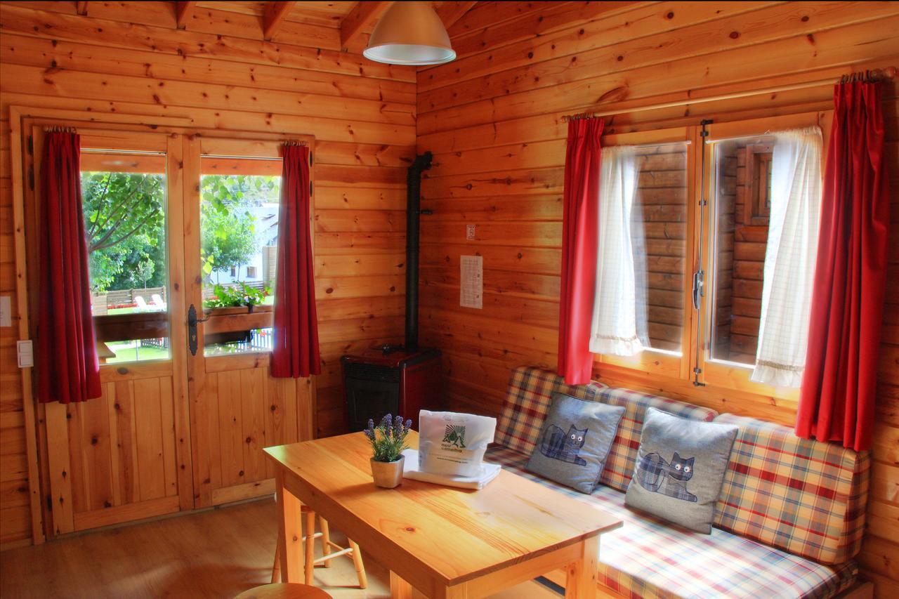 Bungalows Nou Camping La Guingueta D'Aneu Dış mekan fotoğraf