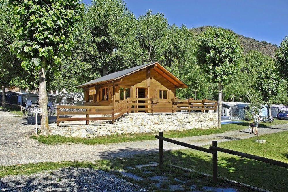 Bungalows Nou Camping La Guingueta D'Aneu Dış mekan fotoğraf